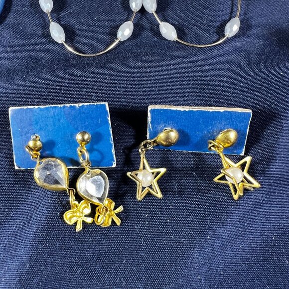 Set Of 10 Pairs Of Fashion Earrings By Chicos & More Clip-On & Pierced Styles - Picture 6 of 10